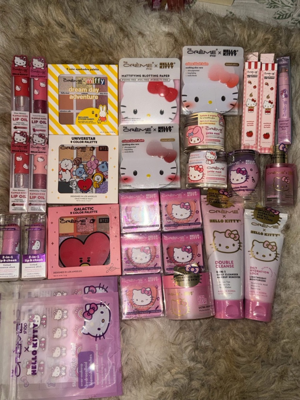 The CRÈME Shop Hello Kitty & Friends Makeup & Skincare BUNDLE ‼️29 PIECES‼️